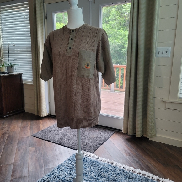 Sweater - Picture 5 of 6